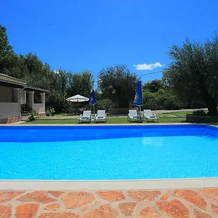 Vari Estate