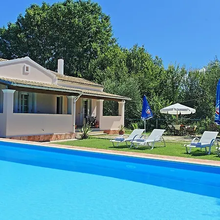 Vari Estate Astrakeri