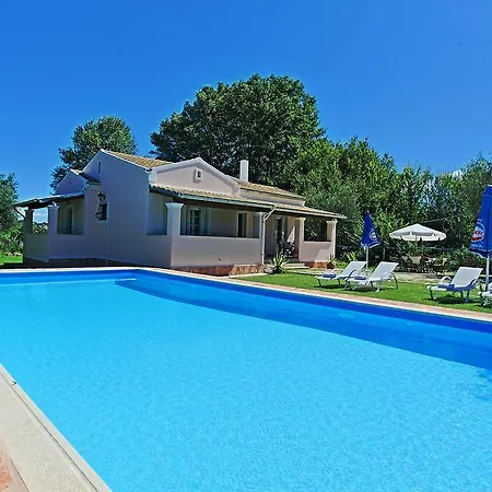 Villa Vari Estate *
