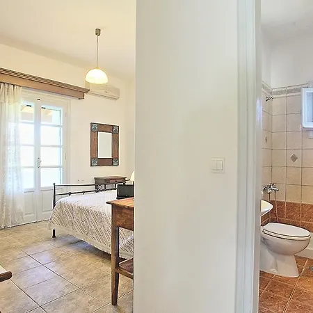 Villa Vari Estate Astrakeri