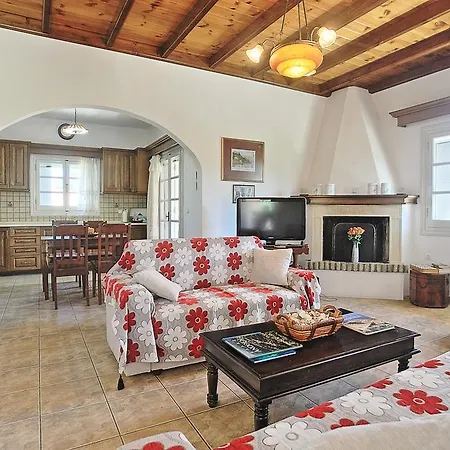 Villa Vari Estate *