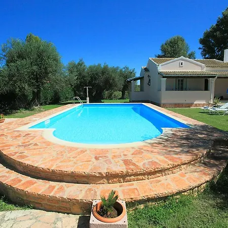 Vari Estate Villa Astrakeri
