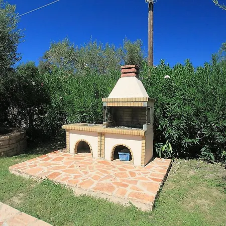 Villa Vari Estate Astrakeri